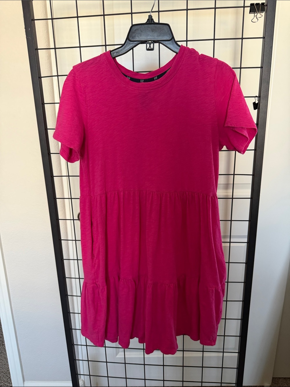 GAP Fuchsia Pink Short Sleeve Tiered Tee Dress